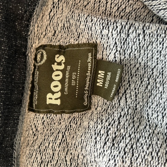 Roots Quarter Zip Sweater - Picture 3 of 3